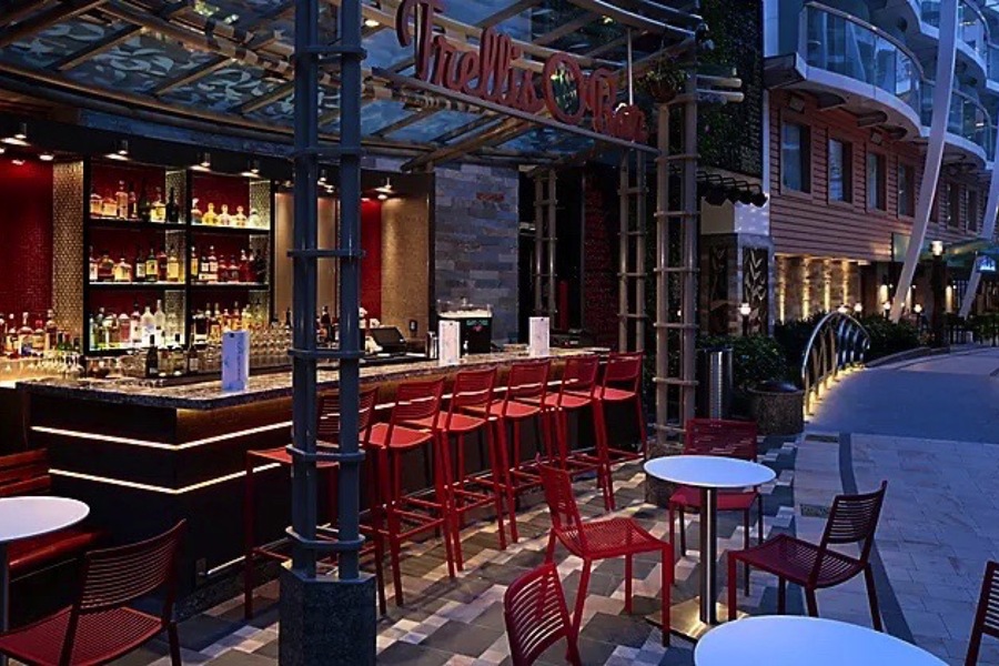RCI, Trellis Bar.jpg